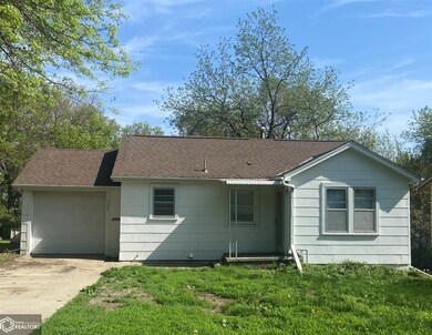 505 E Nishna Rd, Shenandoah, IA 51601 - photo 2