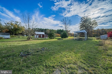 25329 Highfield Rd, Cascade, MD 21719 - photo 6