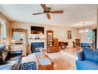 Living Room/Dining Room