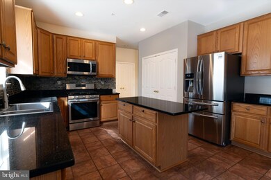 8004 Overfield Ct, Bowie, MD 20715 - photo 5