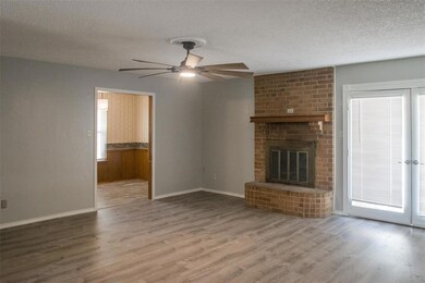 1808 Broadway St, Denton, TX 76201 - photo 4