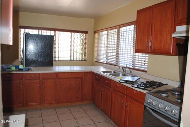 3621 Tyler Ave, El Paso, TX 79930 - photo 3