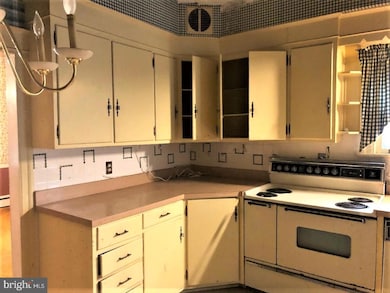 41 Lupton Ave, Woodbury, NJ 08096 - photo 5