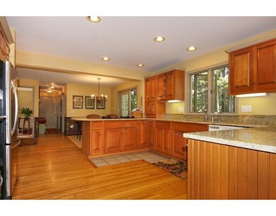 270 Washington St, Sherborn, MA 01770 - photo 3