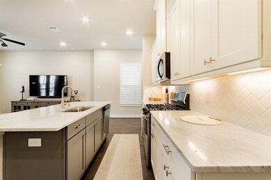 912 W 35th St unit C, Houston, TX 77018 - photo 6