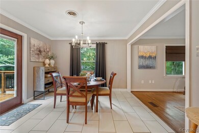 Space is large enough for a large table, could sit