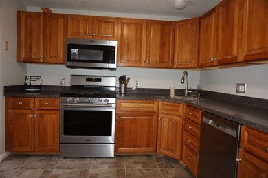 103 Bridle Cross Rd unit 103, Fitchburg, MA 01420 - photo 7