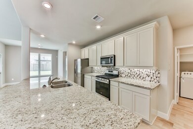 19427 Sorrel Stallion Trail, Tomball, TX 77377 - photo 5