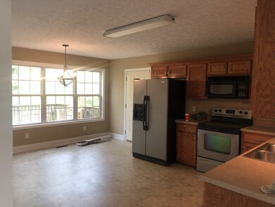 104 Pat Dr, Shelbyville, TN 37160 - photo 4