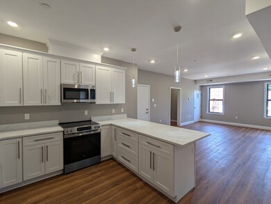 13 Nahant St unit 3C, Lynn, MA 01902 - photo 2