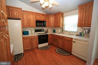 12643 Thunder Chase Dr, Reston, VA 20191 - photo 5