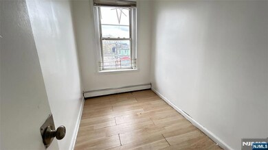 239 S 8th St unit 3, Newark, NJ 07103 - photo 2