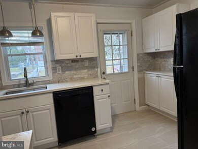 103 Perkasie Ave, Reading, PA 19609 - photo 7