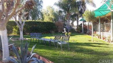 Great size front yard garden can turn into your ou
