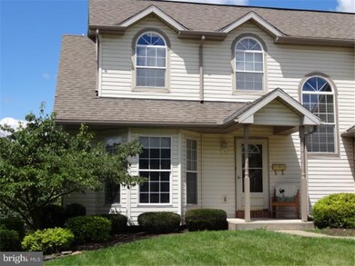 2113 Bressler Dr, Reading, PA 19610 - photo 2