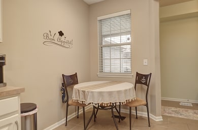 1811 S Wentworth Cir, Romeoville, IL 60446 - photo 5