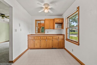 1604 Pin Oak Dr, Cedar Falls, IA 50613 - photo 4