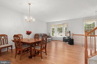 7322 Shady Glen Dr, Columbia, MD 21046 - photo 2