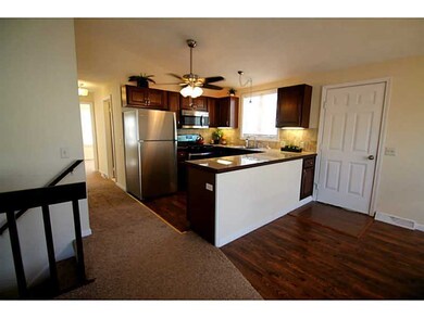 69 Lakeview Dr, Cranston, RI 02910 - photo 6