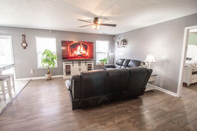 409 Shadetree Ct, Sheridan, IN 46069 - photo 6