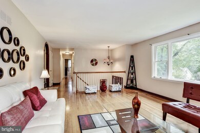 2408 Nickoles Dr, Sykesville, MD 21784 - photo 3