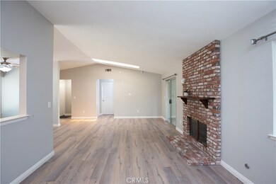 14251 Glenview Ct, Victorville, CA 92395 - photo 3