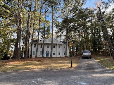 485 S Malton Ct, Stone Mountain, GA 30083 - photo 2