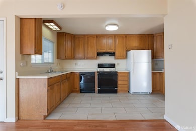 16520 Los Banos St, San Leandro, CA 94578 - photo 7