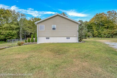 3 Maple Ln, Lake Ariel, PA 18436 - photo 7