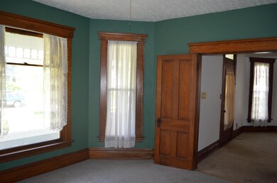 LIVING ROOM 2