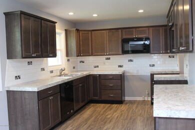 1536 Carlton Ave NE, Grand Rapids, MI 49505 - photo 5