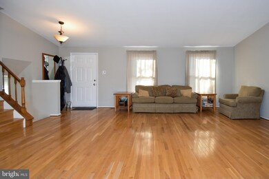 20336 Watkins Meadow Dr, Germantown, MD 20876 - photo 6