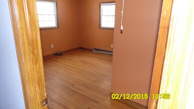 182 Lake Quinn Rd, Waymart, PA 18472 - photo 7