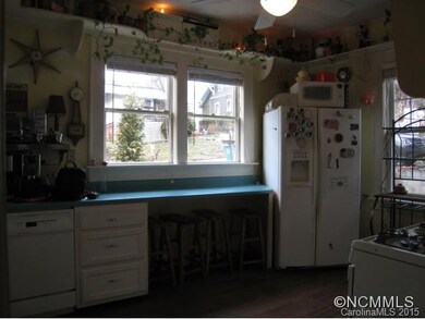 Breakfast bar/Decorative shelf