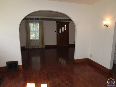 1328 SW Wayne Ave, Topeka, KS 66604 - photo 5