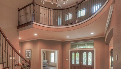 823 E Adoue St, Alvin, TX 77511 - photo 6