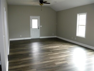 117 Jaybee Dr, Warner Robins, GA 31088 - photo 2