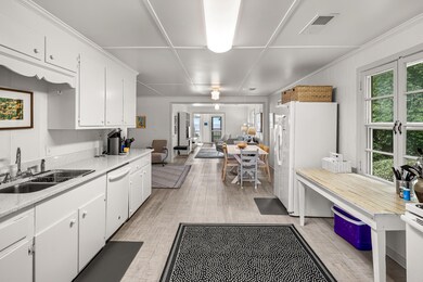 917 E Arctic Ave-5
