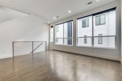 5927 Lindell Ave unit 103, Dallas, TX 75206 - photo 2