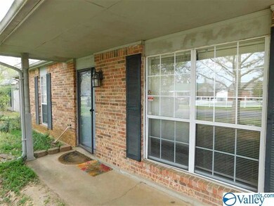 3604 Conger Rd SW, Huntsville, AL 35805 - photo 2