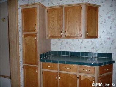Kitchen LOT s of cupboard storage with the Full Pa