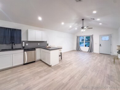 522 E Osage Ave, McAlester, OK 74501 - photo 7