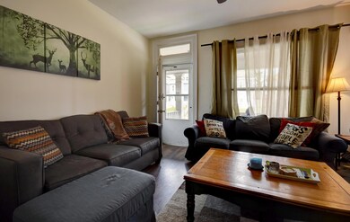 Living Room (3)
