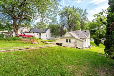 308 E Broadway St, Colfax, IA 50054 - photo 3