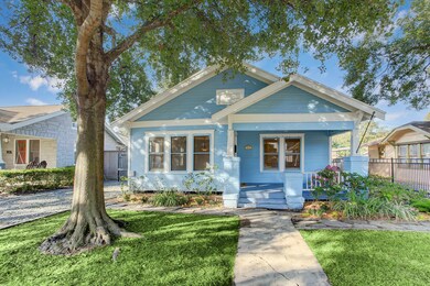 709 Ralfallen St, Houston, TX 77008 - photo 3