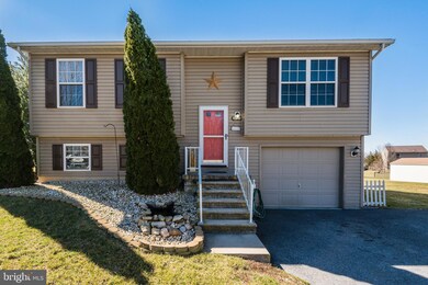 3853 Mountain Shadow Cir, Fayetteville, PA 17222 - photo 4