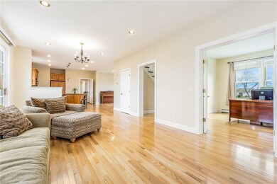 100 Bailey Ave, Middletown, RI 02842 - photo 7