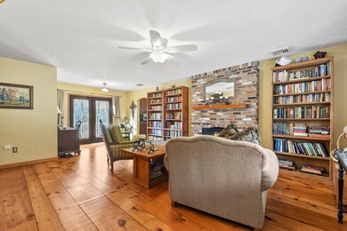 4 Bradish Farm Rd, Upton, MA 01568 - photo 5