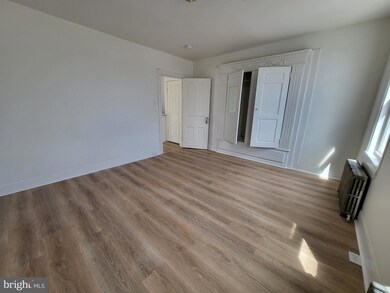 327 N Burlington St unit 2, Gloucester City, NJ 08030 - photo 4