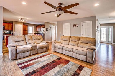 3006 Barberry Ct, Asheboro, NC 27205 - photo 6